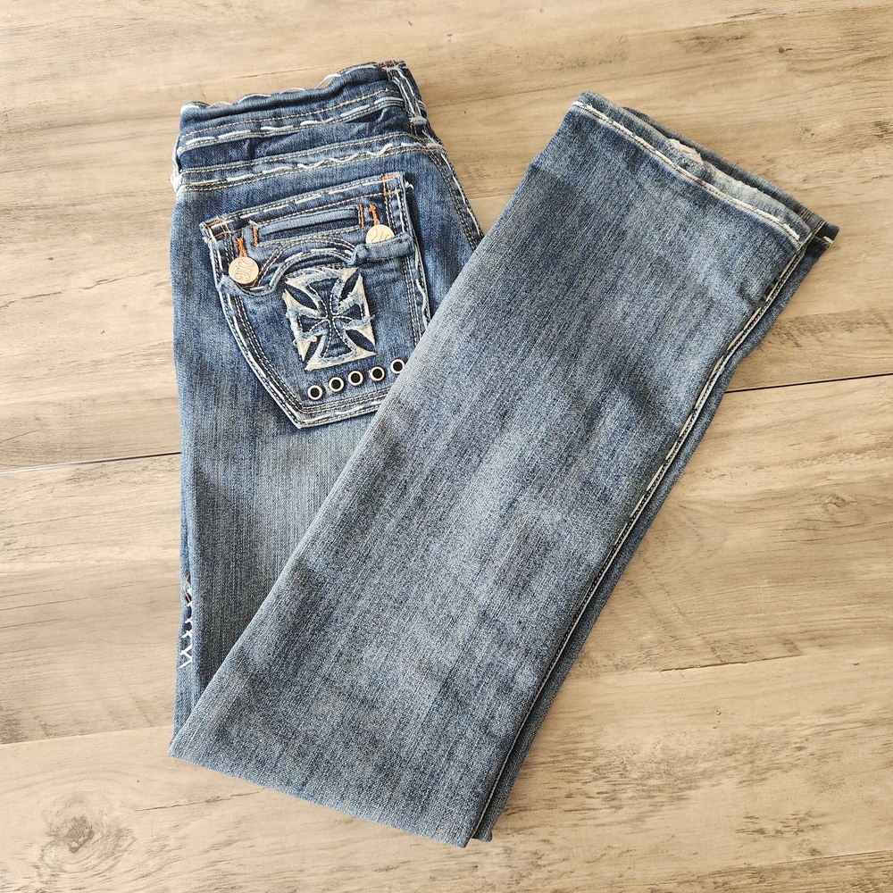 Miss Me Women's Jeans, Size 5/6, Low Rise, Boot Cut, Stretch Thick Stitch - Picture 5 of 10